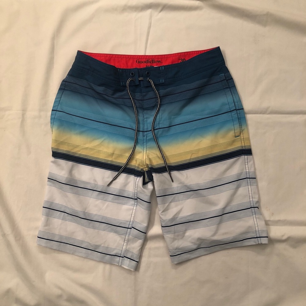 NWOT GOODFELLOW & CO MENS SWIM TRUNKS